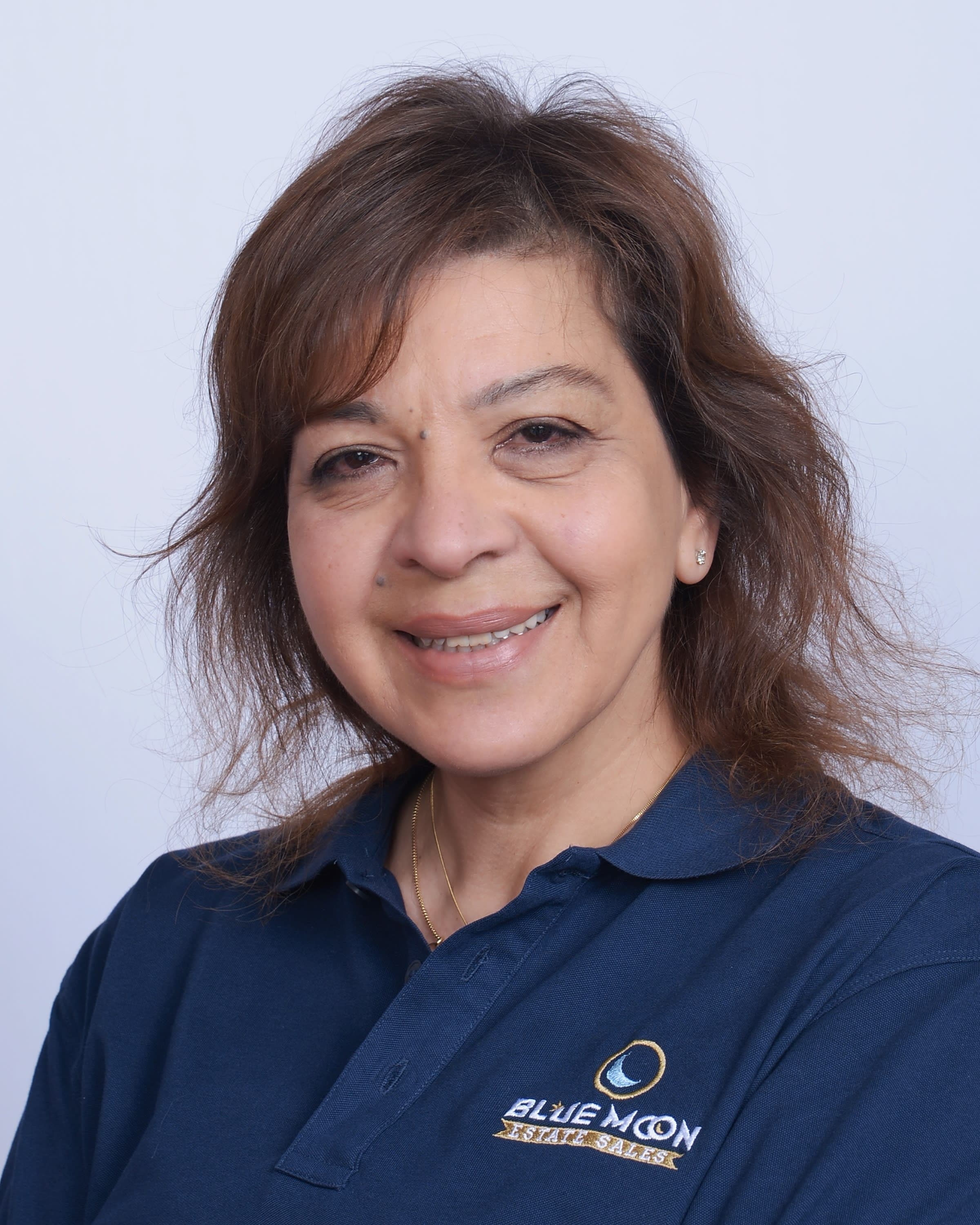 estate-sale-company-encinitas-ca-manal-abdelhamid